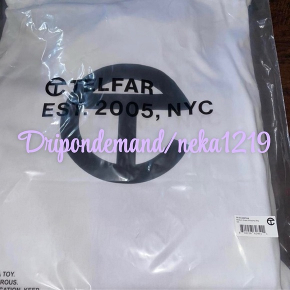 Medium Grape Telfar Bag - Picture 5 of 5